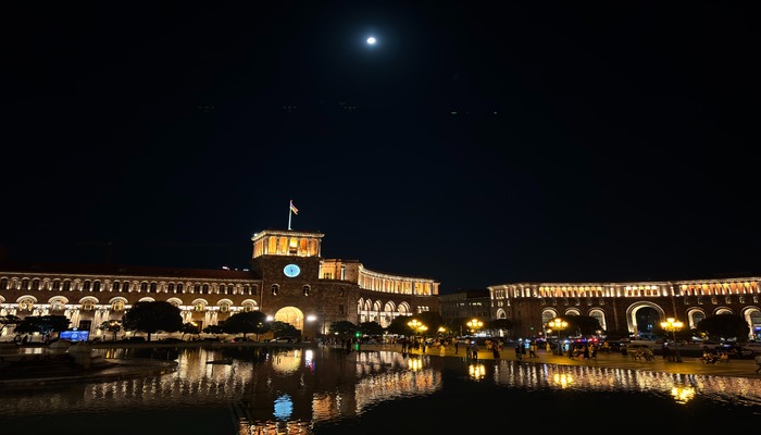 ارمنستان در شب